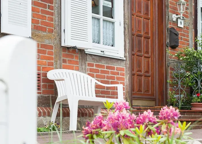 Elbwiesenhaus Mit Schoenen Garten *