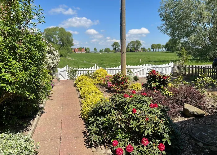 Elbwiesenhaus Mit Schoenen Garten *